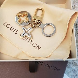 🔥SOLD🔥LV accessory